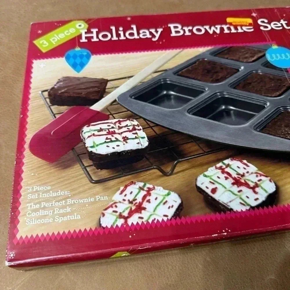 3 Piece Holiday Brownie Set Brownie Pan Cooling Rack And Spatula